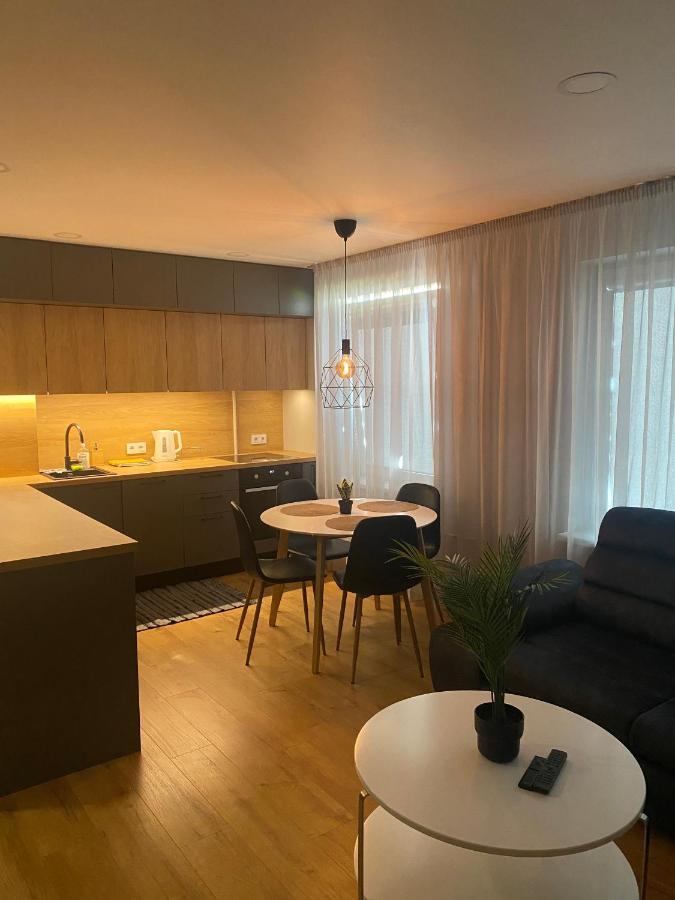 Feelings Apartment Apartamenti Смилтене Екстериор снимка